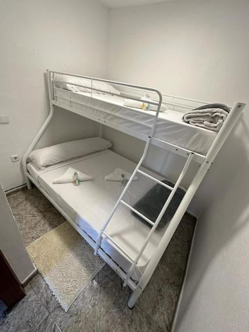 Economico Piso En Madrid Centro Apartamento Exterior foto