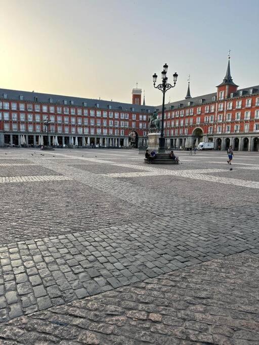 Economico Piso En Madrid Centro Apartamento Exterior foto