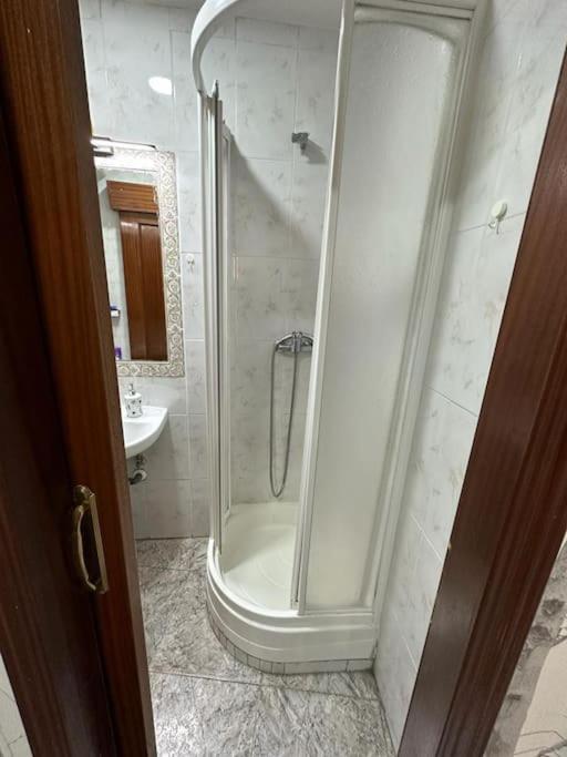 Economico Piso En Madrid Centro Apartamento Exterior foto